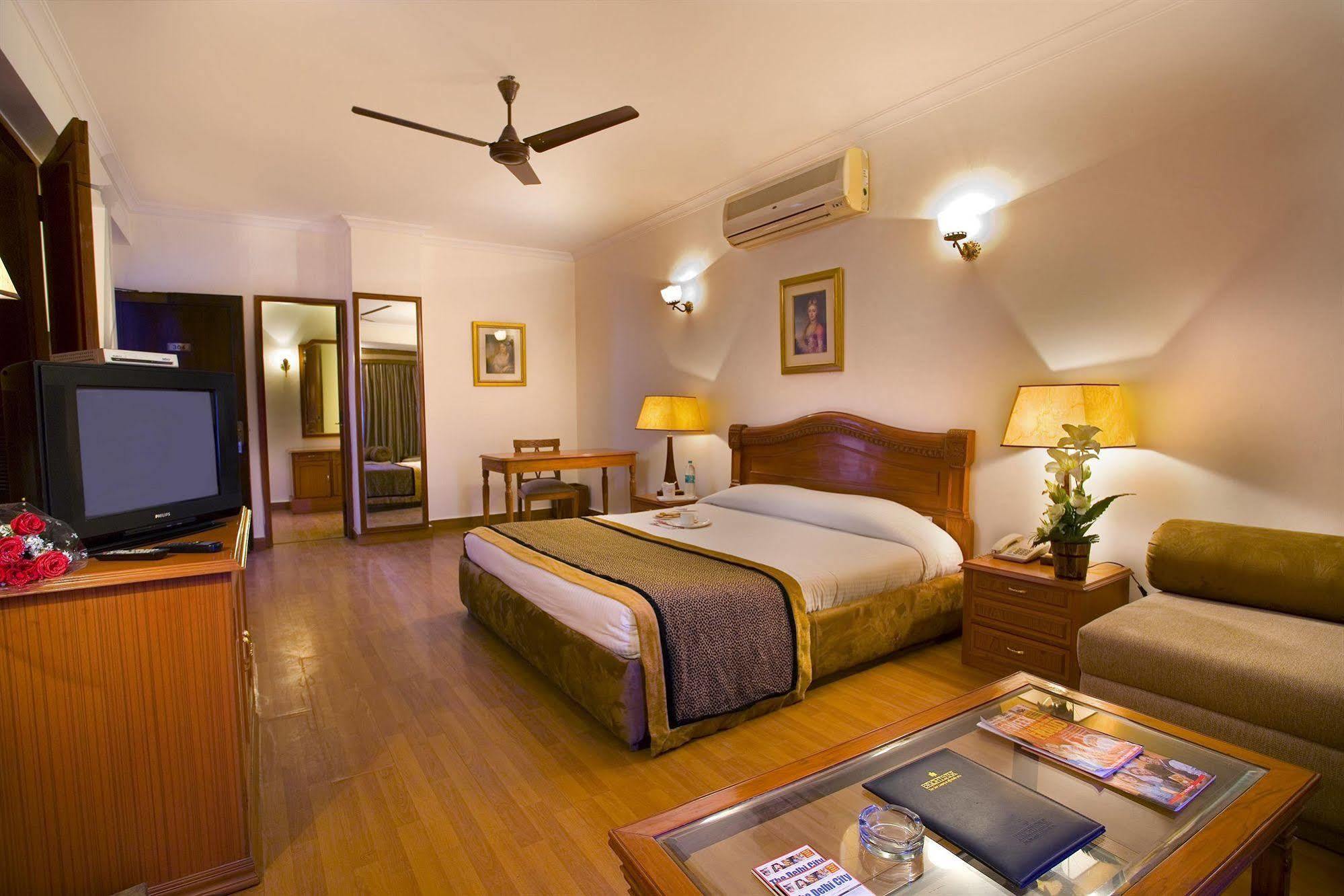 ניו דלהי The Bmk Hotel מראה חיצוני תמונה